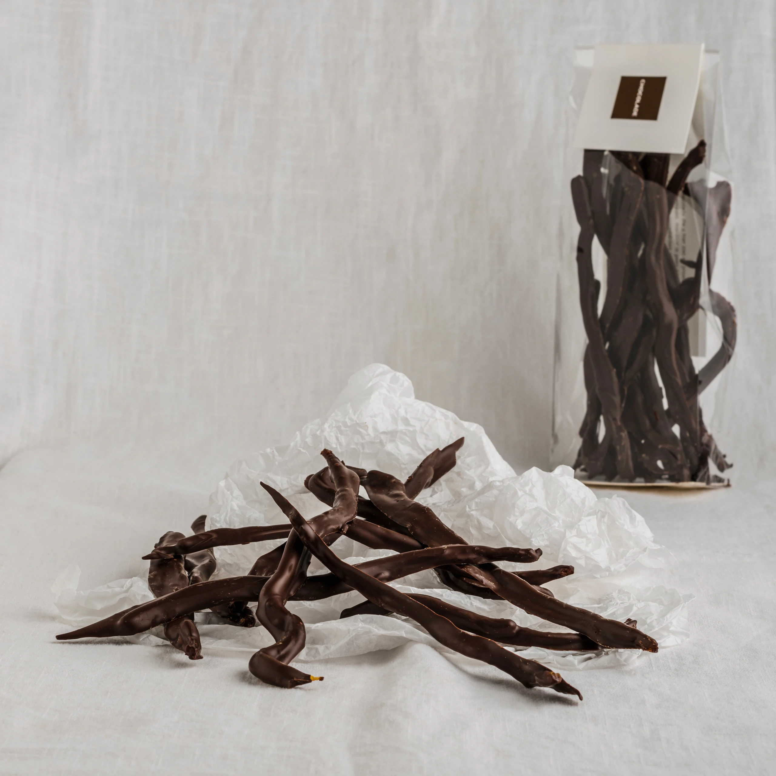 Gemengde fruitchocoalde met pure chocolade